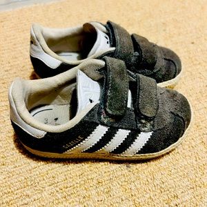 Toddler size 7k gray Adidas sneakers